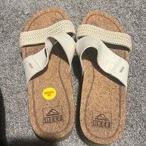 Reef platform sandals used once size 8 cream color